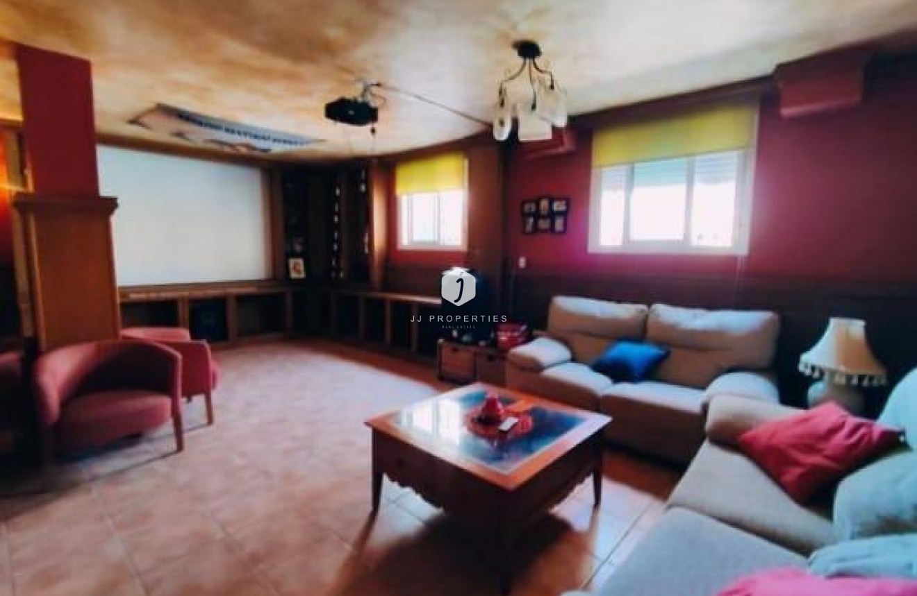 Segunda mano - Villa -
Torrevieja - aguas nuevas