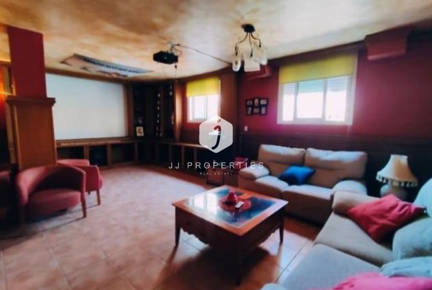 Segunda mano - Villa -
Torrevieja - aguas nuevas