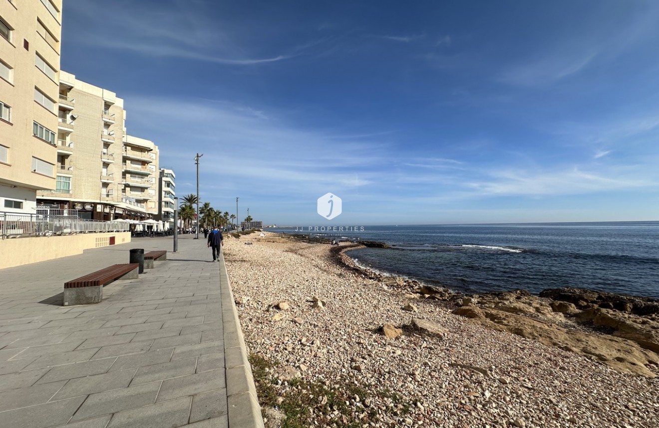 Tweedehands - Appartement / flat -
Torrevieja - Costa Blanca