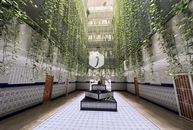 Tweedehands - Appartement / flat -
Torrevieja - Costa Blanca