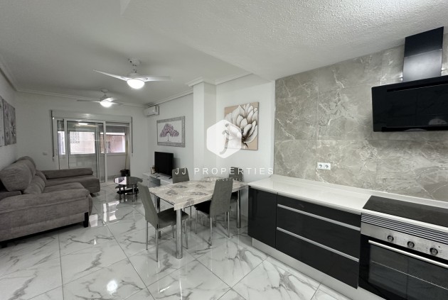 Tweedehands - Appartement / flat -
Torrevieja - Costa Blanca