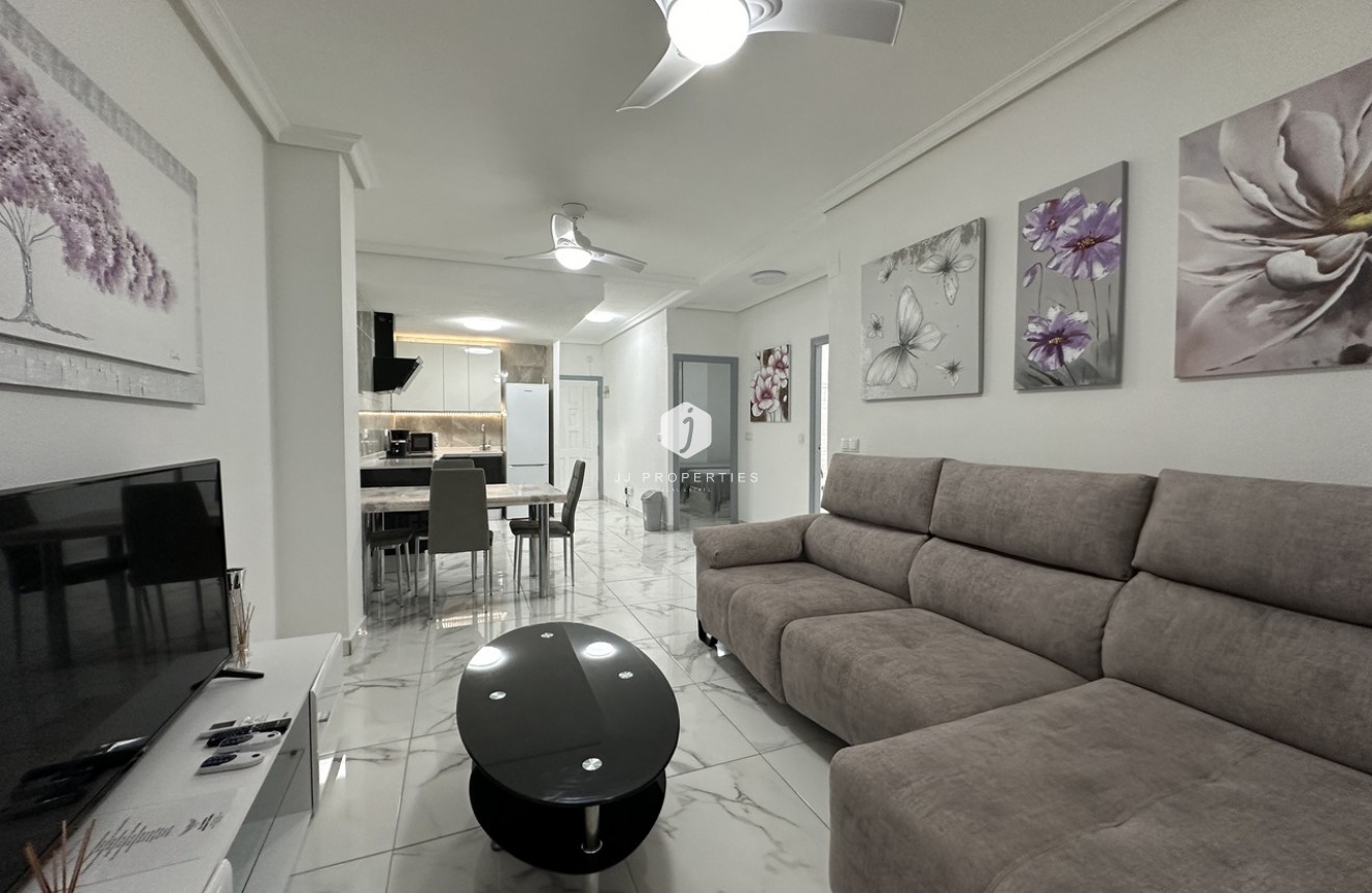 Tweedehands - Appartement / flat -
Torrevieja - Costa Blanca