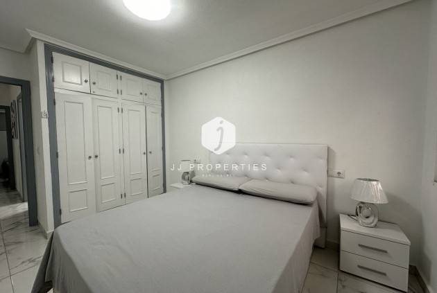 Tweedehands - Appartement / flat -
Torrevieja - Costa Blanca