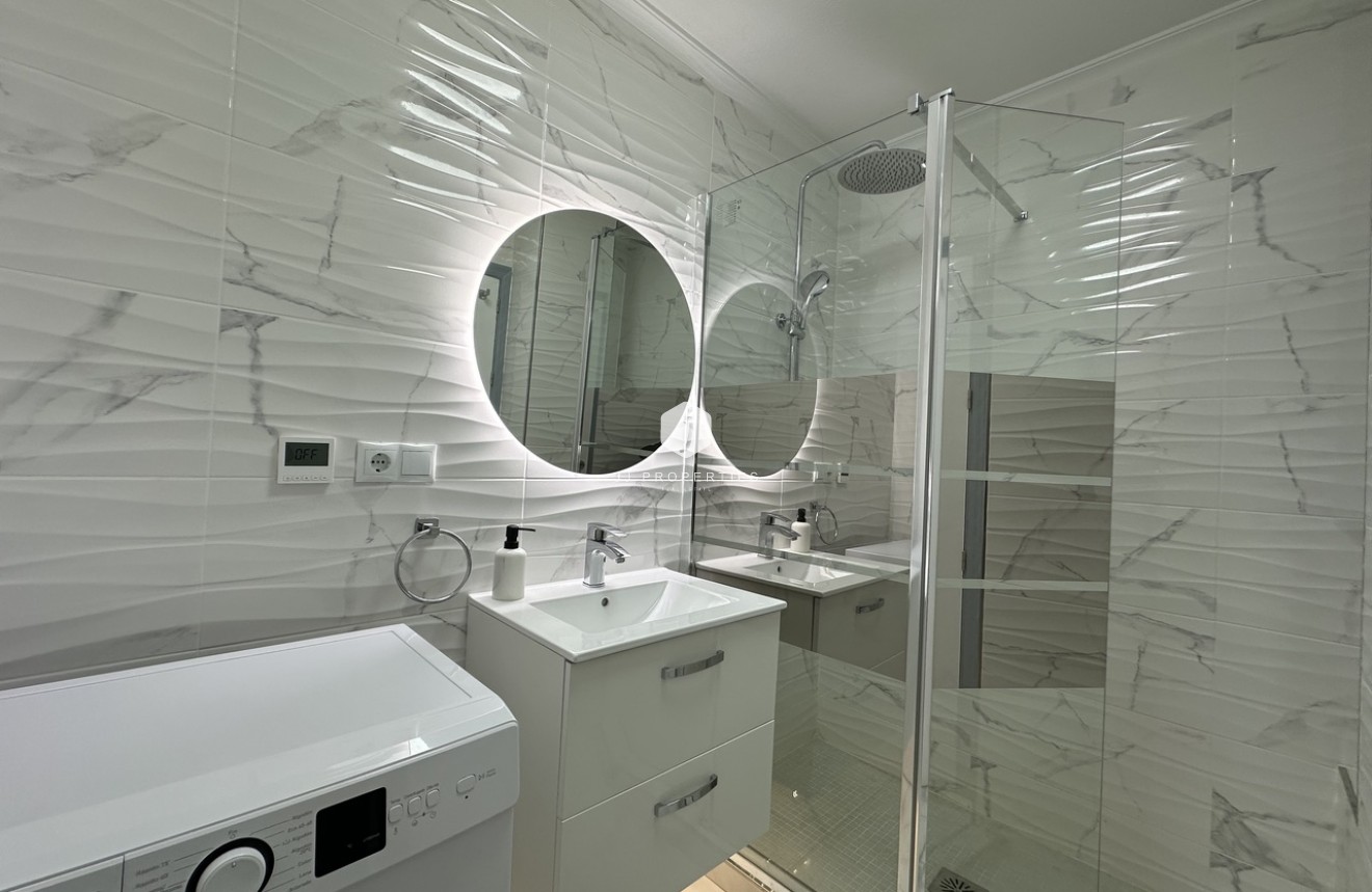 Tweedehands - Appartement / flat -
Torrevieja - Costa Blanca