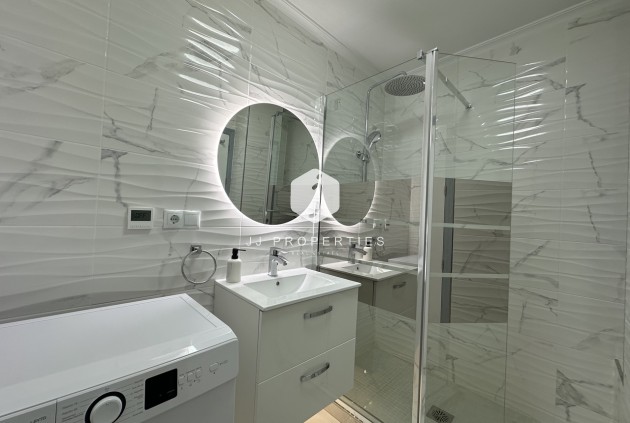 Tweedehands - Appartement / flat -
Torrevieja - Costa Blanca