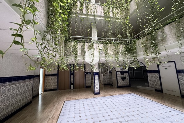 Tweedehands - Appartement / flat -
Torrevieja - Costa Blanca