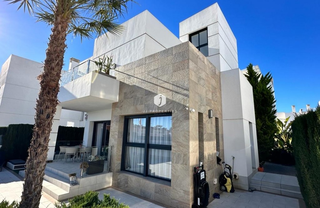 Segunda mano - Villa -
Ciudad Quesada - Costa Blanca