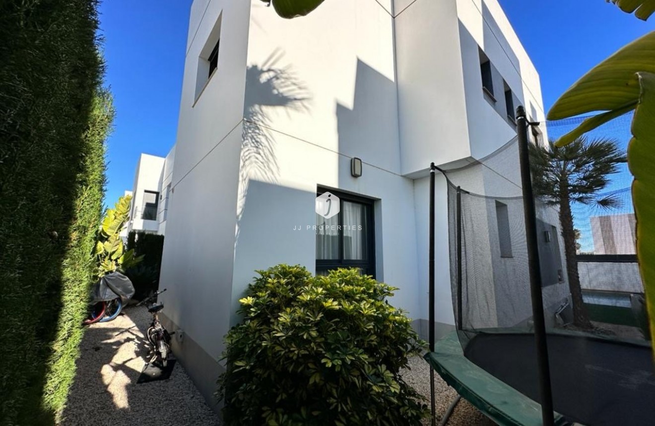 Segunda mano - Villa -
Ciudad Quesada - Costa Blanca