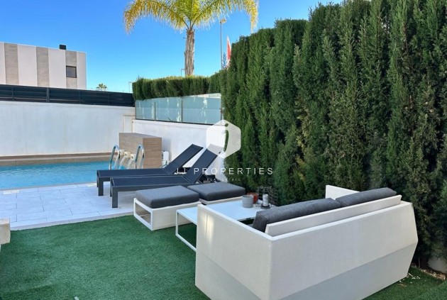 Segunda mano - Villa -
Ciudad Quesada - Costa Blanca