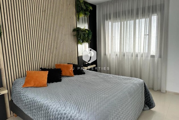 Segunda mano - Villa -
Ciudad Quesada - Costa Blanca