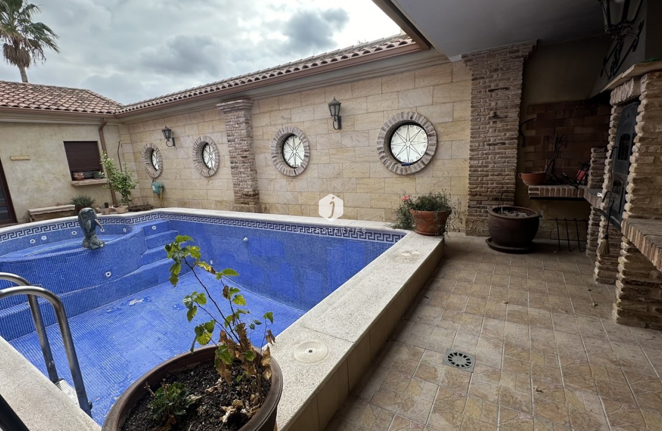 D'occasion - Villa -
San Miguel de Salinas - Inland