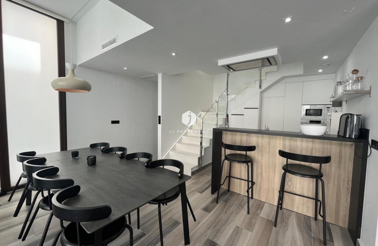 Segunda mano - Villa -
Los Altos - Costa Blanca