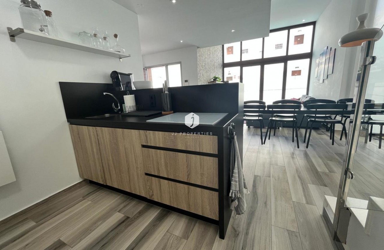 Segunda mano - Villa -
Los Altos - Costa Blanca