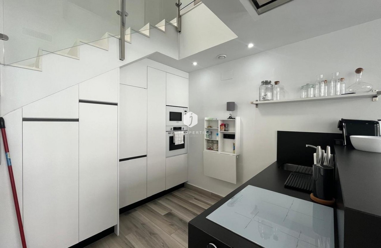 Segunda mano - Villa -
Los Altos - Costa Blanca