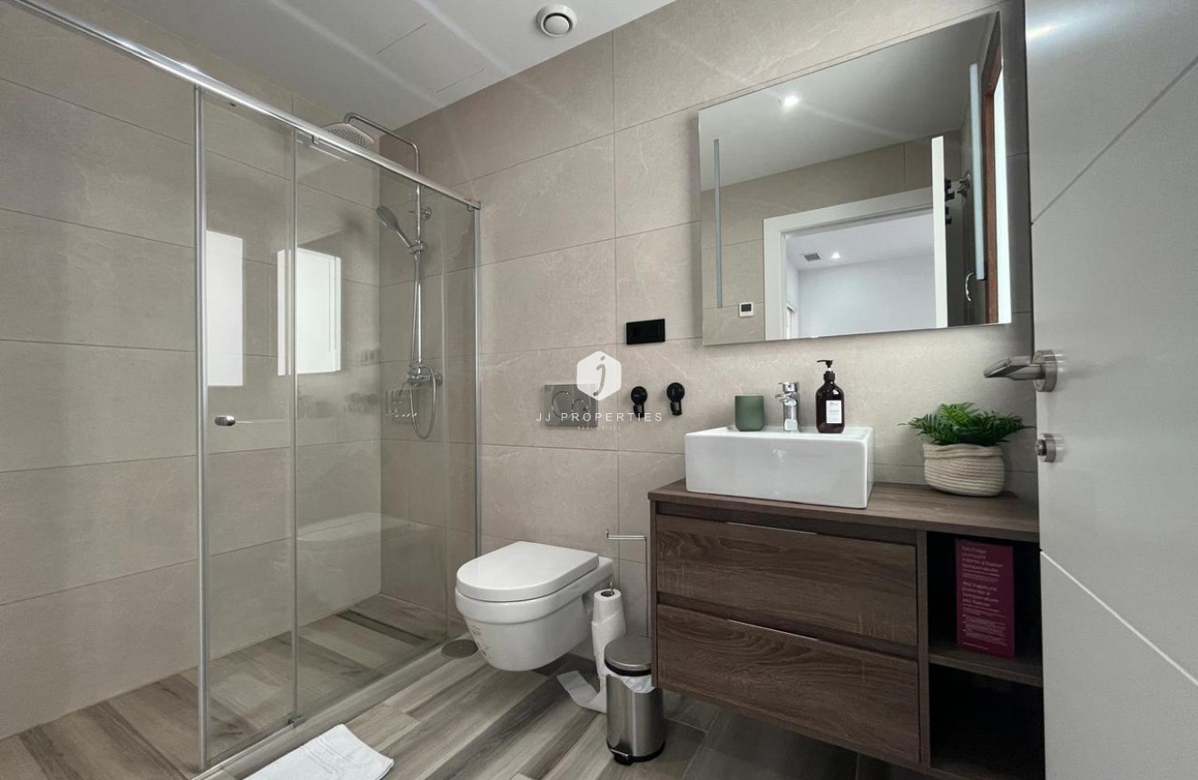 Segunda mano - Villa -
Los Altos - Costa Blanca