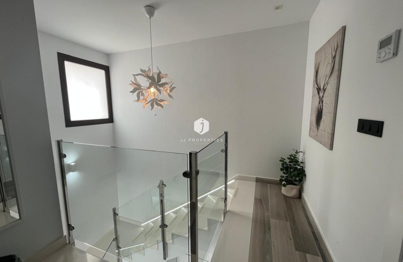 Segunda mano - Villa -
Los Altos - Costa Blanca