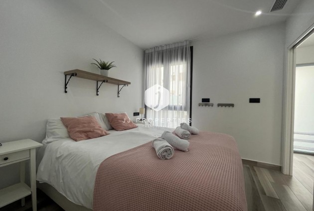 Segunda mano - Villa -
Los Altos - Costa Blanca