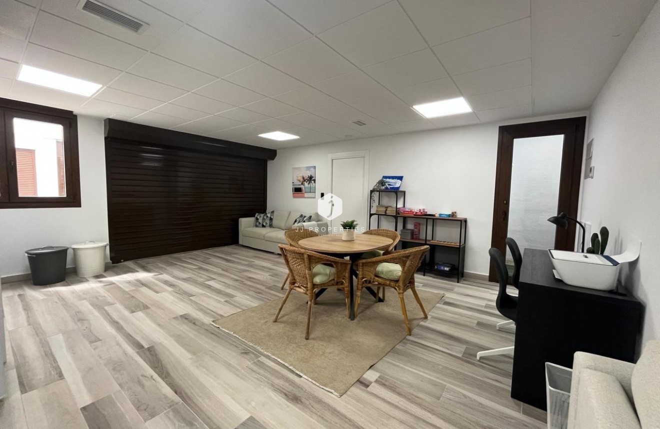 Segunda mano - Villa -
Los Altos - Costa Blanca