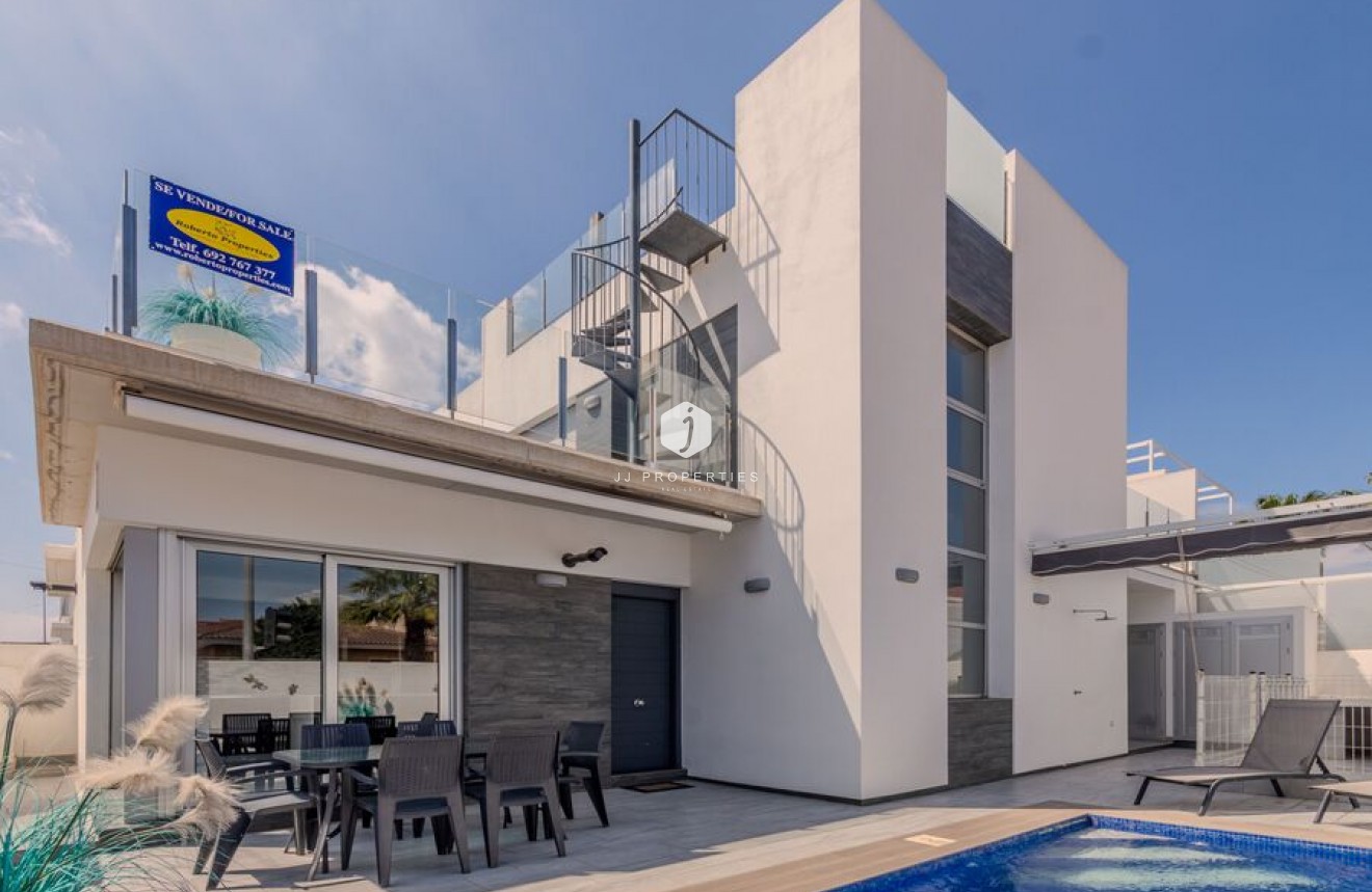 Segunda mano - Villa -
Daya Vieja - Costa Blanca