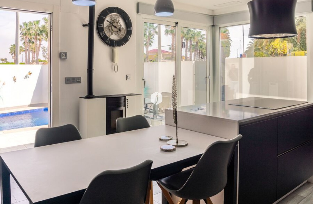 Segunda mano - Villa -
Daya Vieja - Costa Blanca