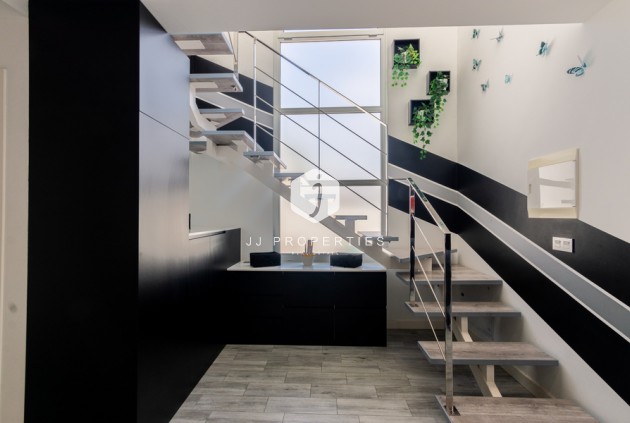 Segunda mano - Villa -
Daya Vieja - Costa Blanca