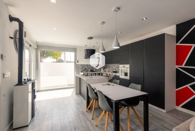 Segunda mano - Villa -
Daya Vieja - Costa Blanca