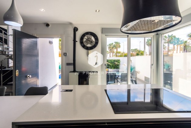 Segunda mano - Villa -
Daya Vieja - Costa Blanca