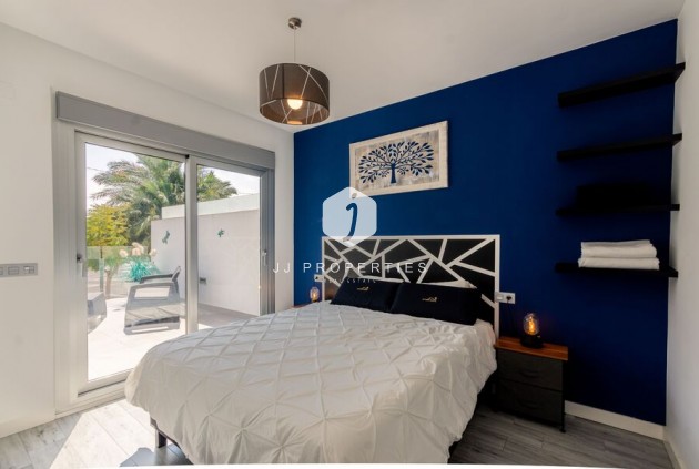 Segunda mano - Villa -
Daya Vieja - Costa Blanca