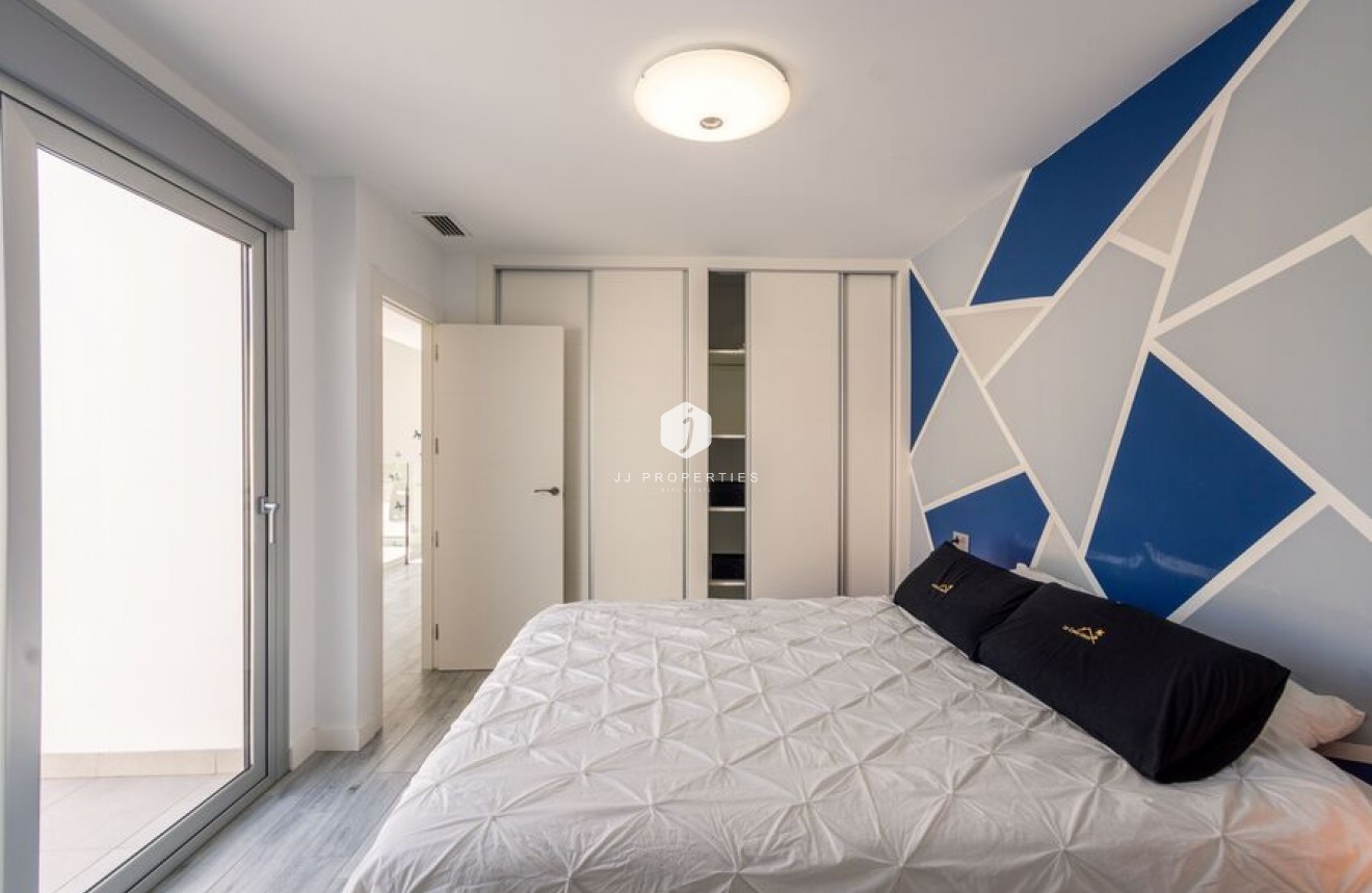 Segunda mano - Villa -
Daya Vieja - Costa Blanca