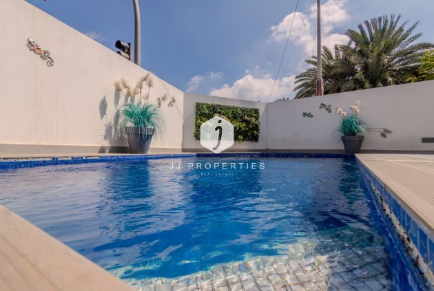 Segunda mano - Villa -
Daya Vieja - Costa Blanca