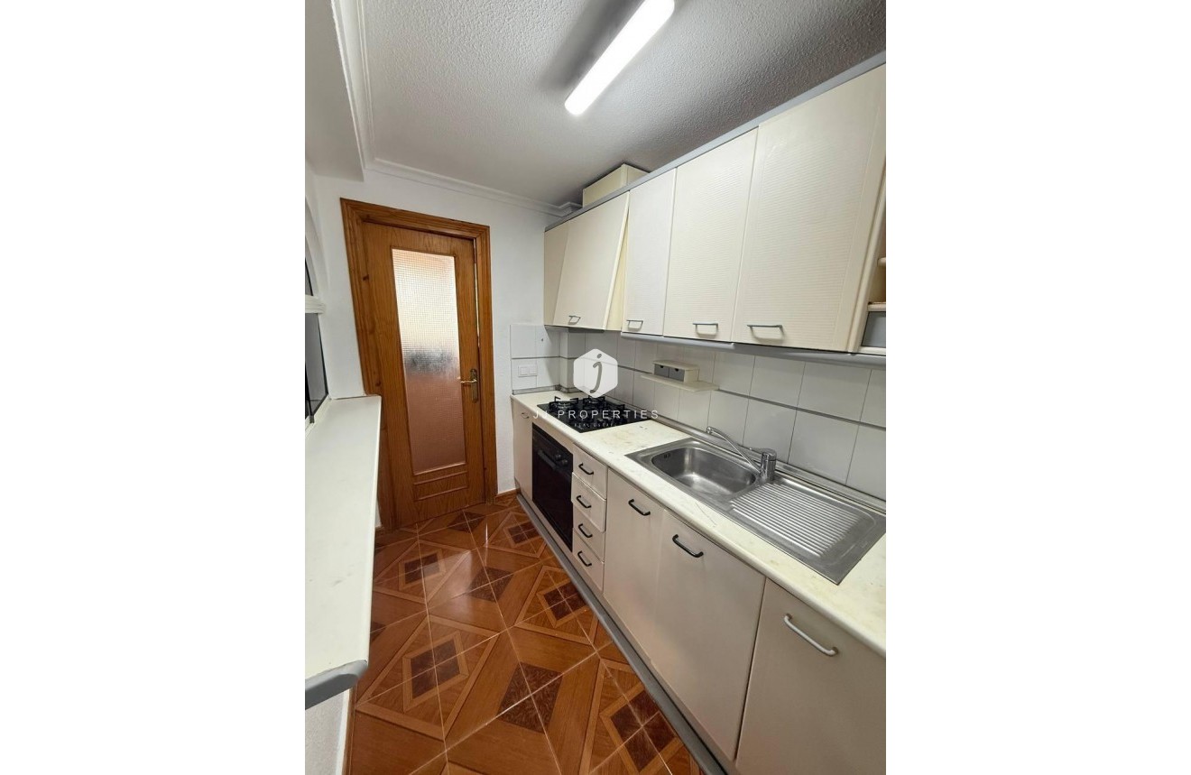 Segunda mano - Apartamento / piso -
Orihuela Costa - Punta Prima