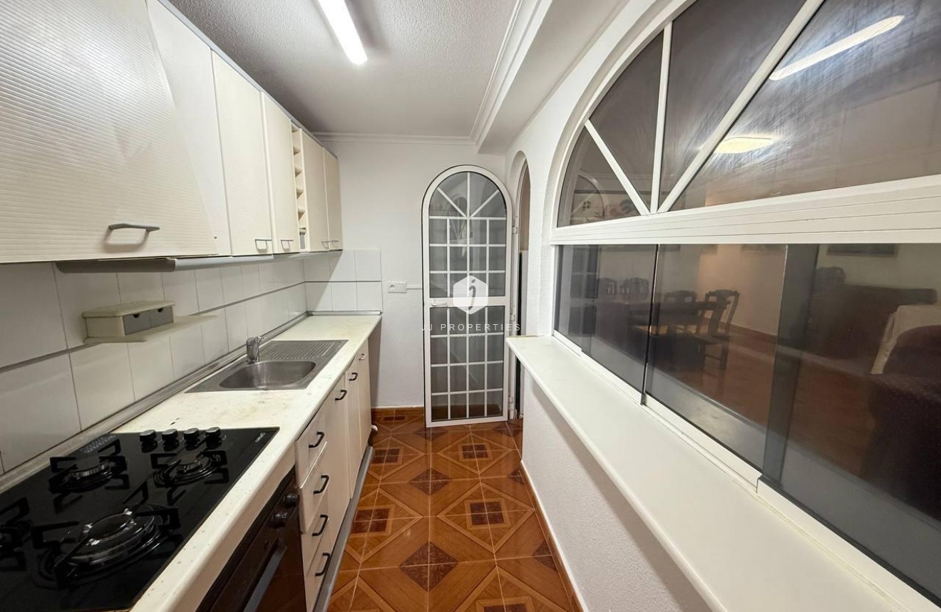 Segunda mano - Apartamento / piso -
Orihuela Costa - Punta Prima