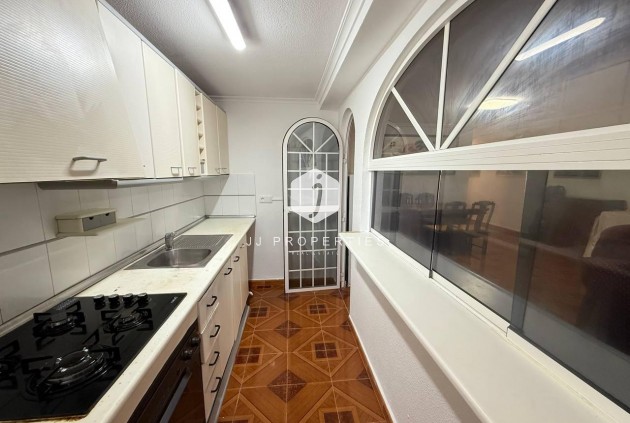 Segunda mano - Apartamento / piso -
Orihuela Costa - Punta Prima