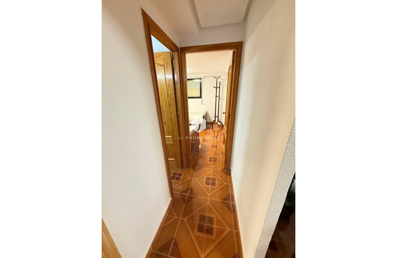 Segunda mano - Apartamento / piso -
Orihuela Costa - Punta Prima