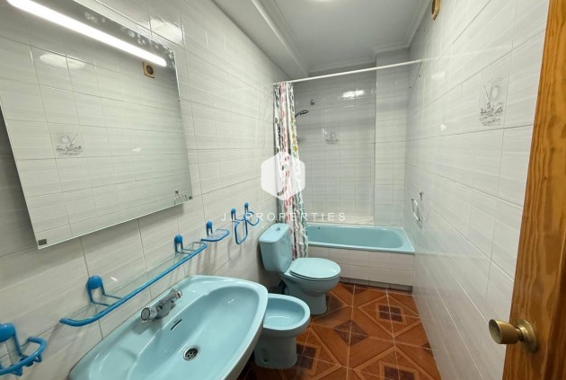 Segunda mano - Apartamento / piso -
Orihuela Costa - Punta Prima