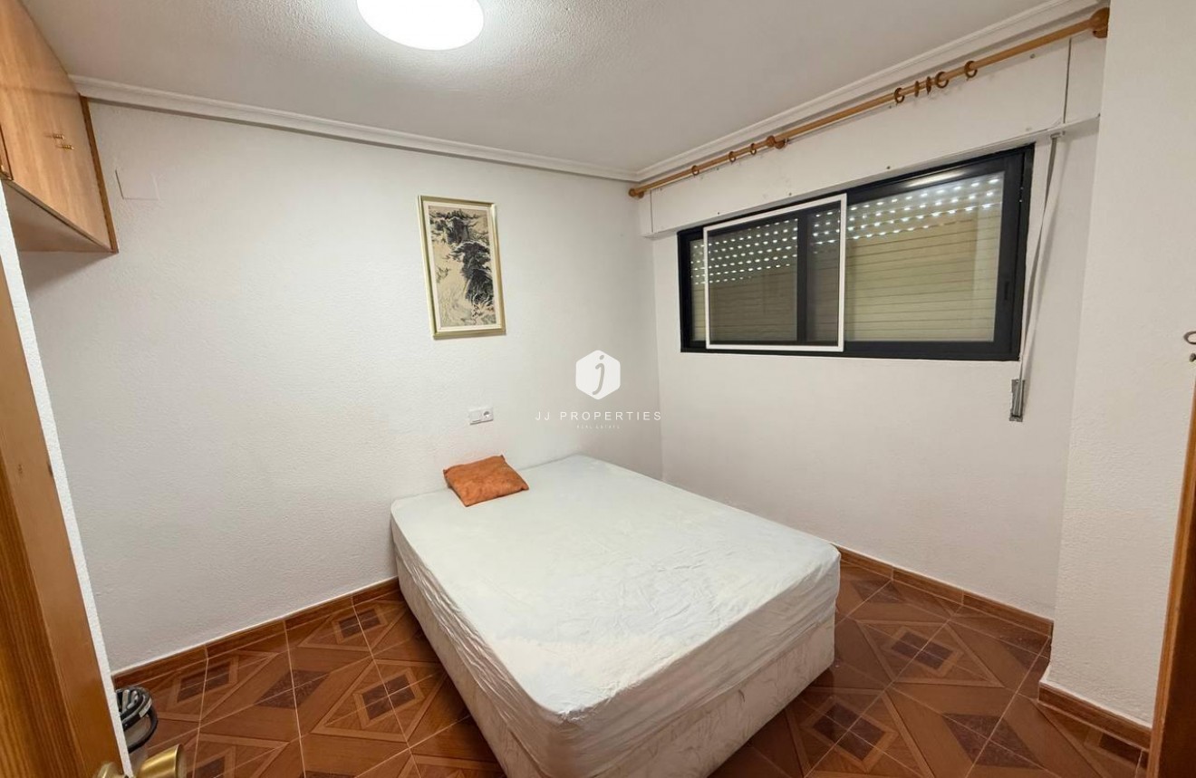 Segunda mano - Apartamento / piso -
Orihuela Costa - Punta Prima