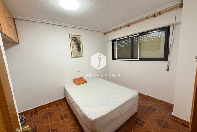 Segunda mano - Apartamento / piso -
Orihuela Costa - Punta Prima