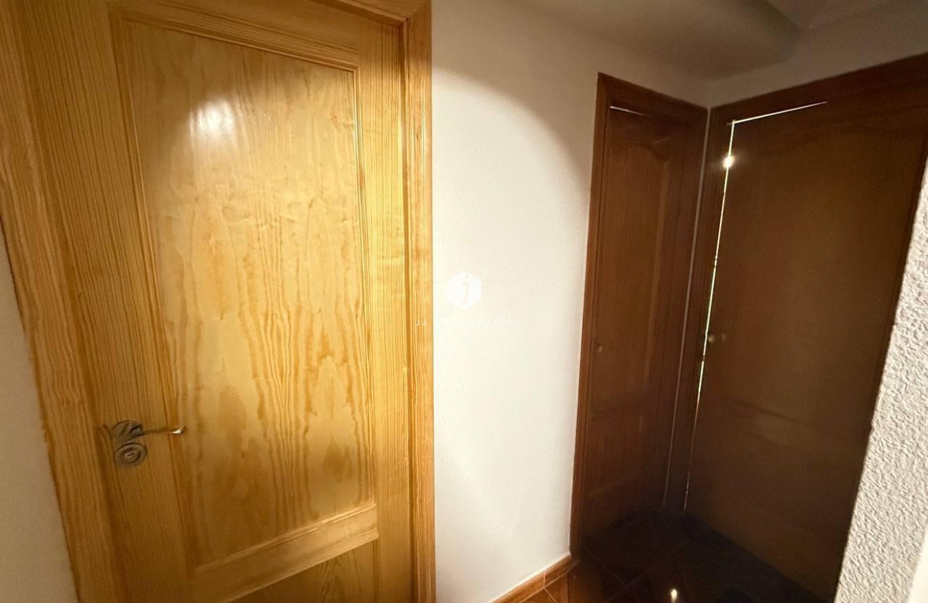 Segunda mano - Apartamento / piso -
Orihuela Costa - Punta Prima