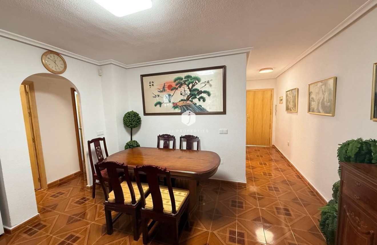 Segunda mano - Apartamento / piso -
Orihuela Costa - Punta Prima