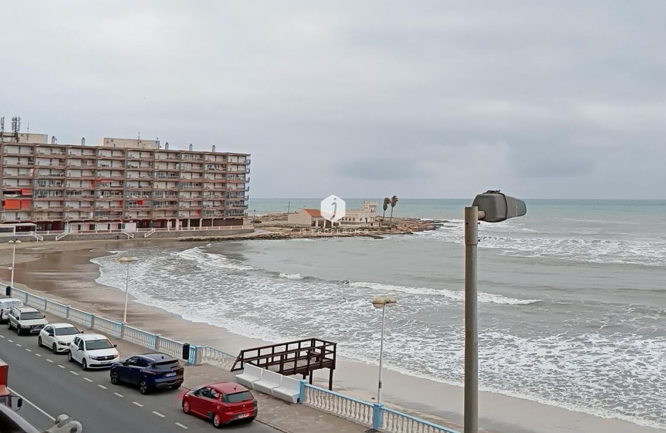 D'occasion - Appartement -
Torrevieja - PLAYA LOS LOCOS