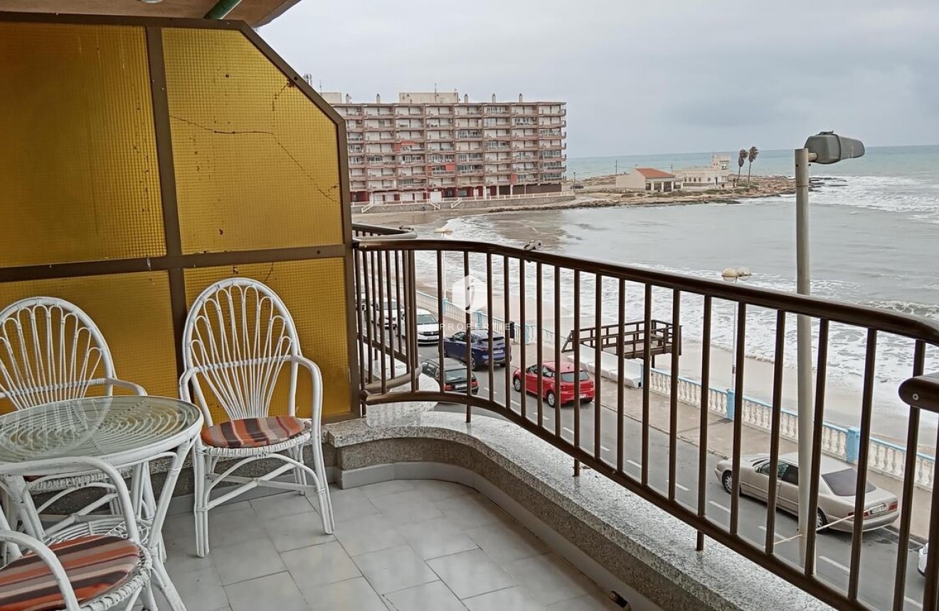 D'occasion - Appartement -
Torrevieja - PLAYA LOS LOCOS