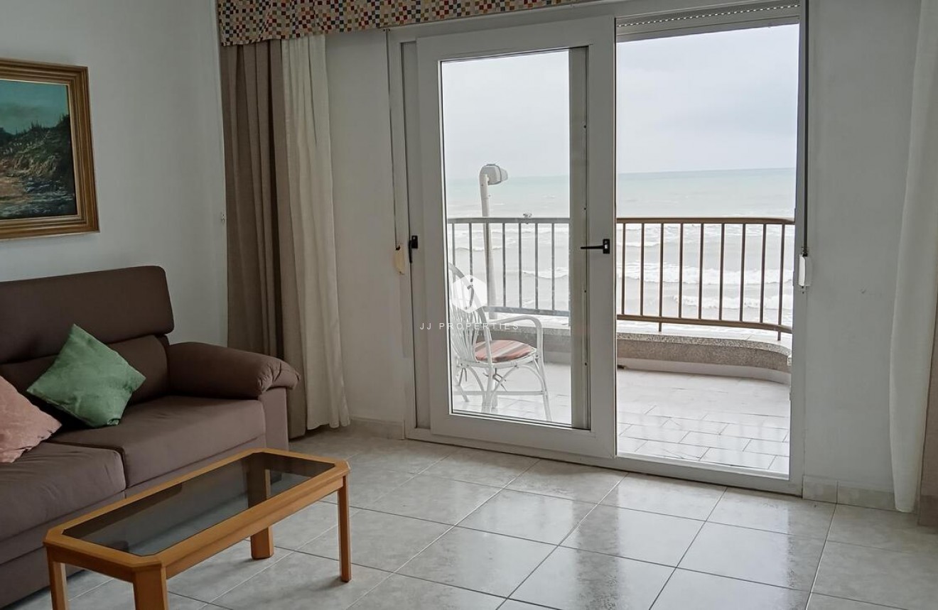 D'occasion - Appartement -
Torrevieja - PLAYA LOS LOCOS