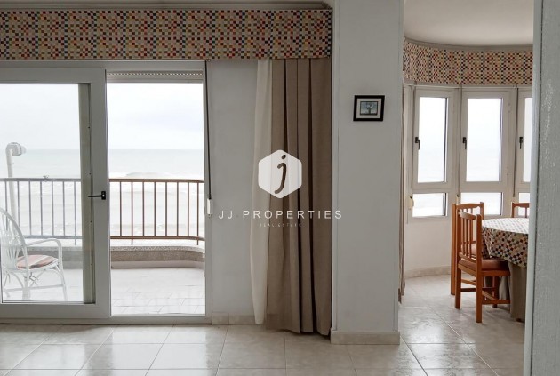 D'occasion - Appartement -
Torrevieja - PLAYA LOS LOCOS