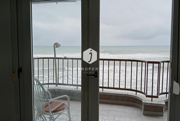 D'occasion - Appartement -
Torrevieja - PLAYA LOS LOCOS