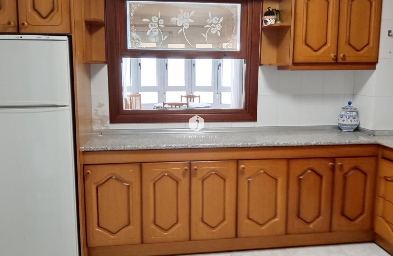 D'occasion - Appartement -
Torrevieja - PLAYA LOS LOCOS