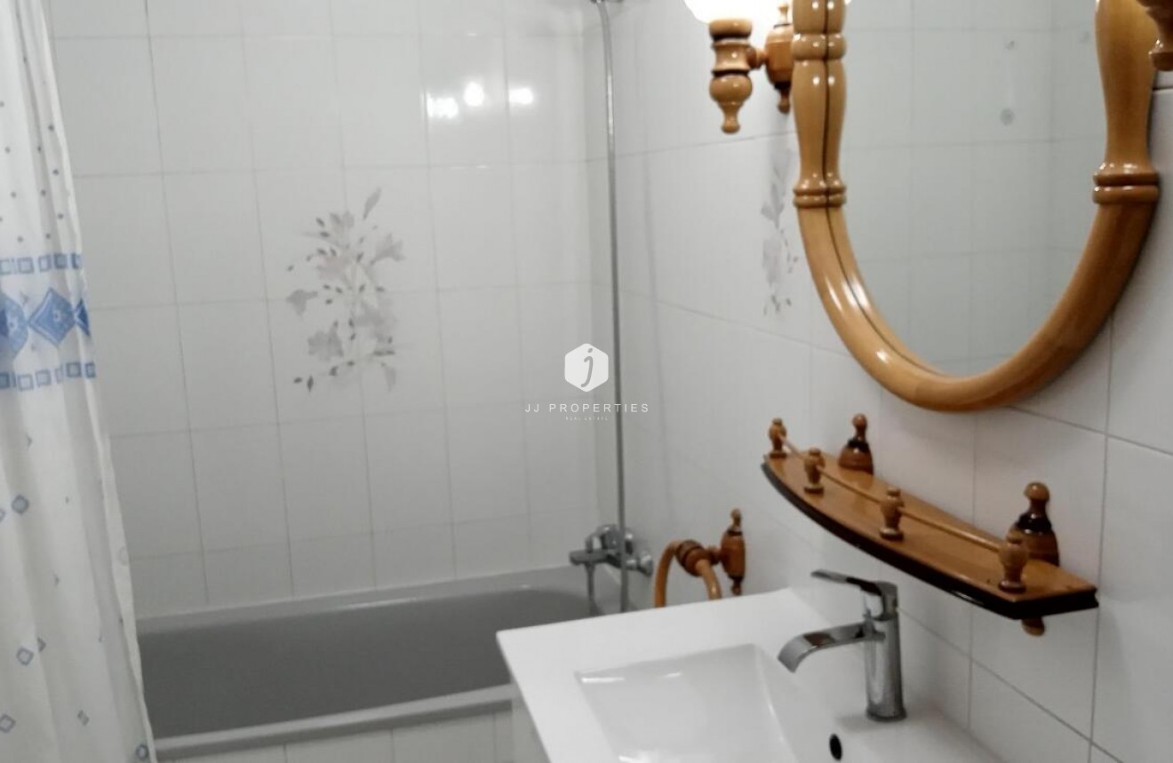 D'occasion - Appartement -
Torrevieja - PLAYA LOS LOCOS