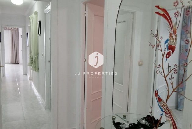 D'occasion - Appartement -
Torrevieja - PLAYA LOS LOCOS