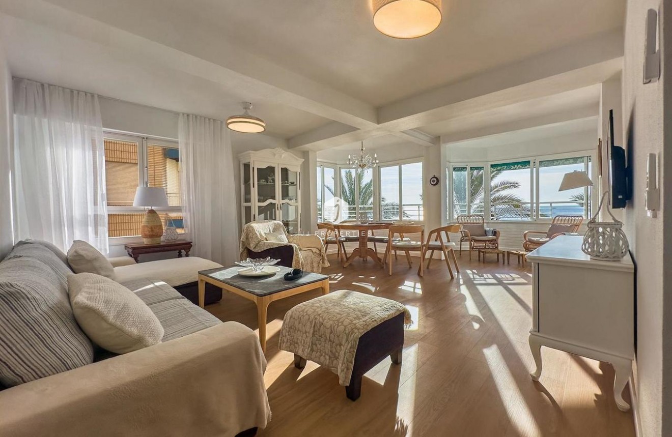 D'occasion - Appartement -
Torrevieja - Costa Blanca