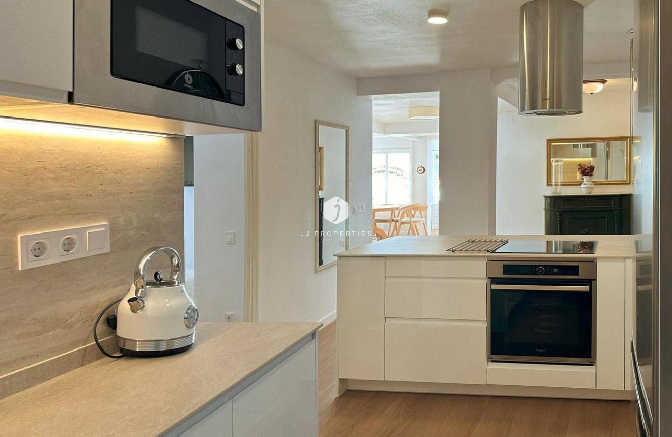 D'occasion - Appartement -
Torrevieja - Costa Blanca