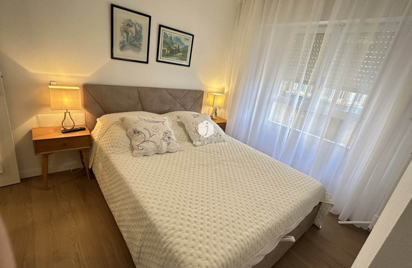 D'occasion - Appartement -
Torrevieja - Costa Blanca